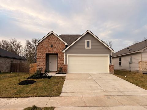 Photo of 2305 White Wing, Navasota, TX 77868 (MLS # 63927541)