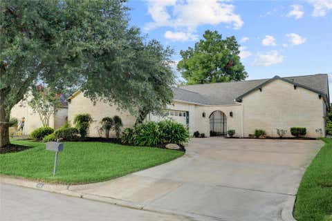 Photo of 44 Crestwood Circle, Sugar Land, TX 77478 (MLS # 89899976)