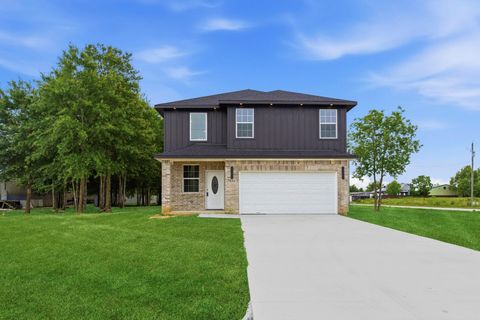 Homes For Sale - 1544 County Road 3548<br/> Liberty County, Cleveland, TX 77327