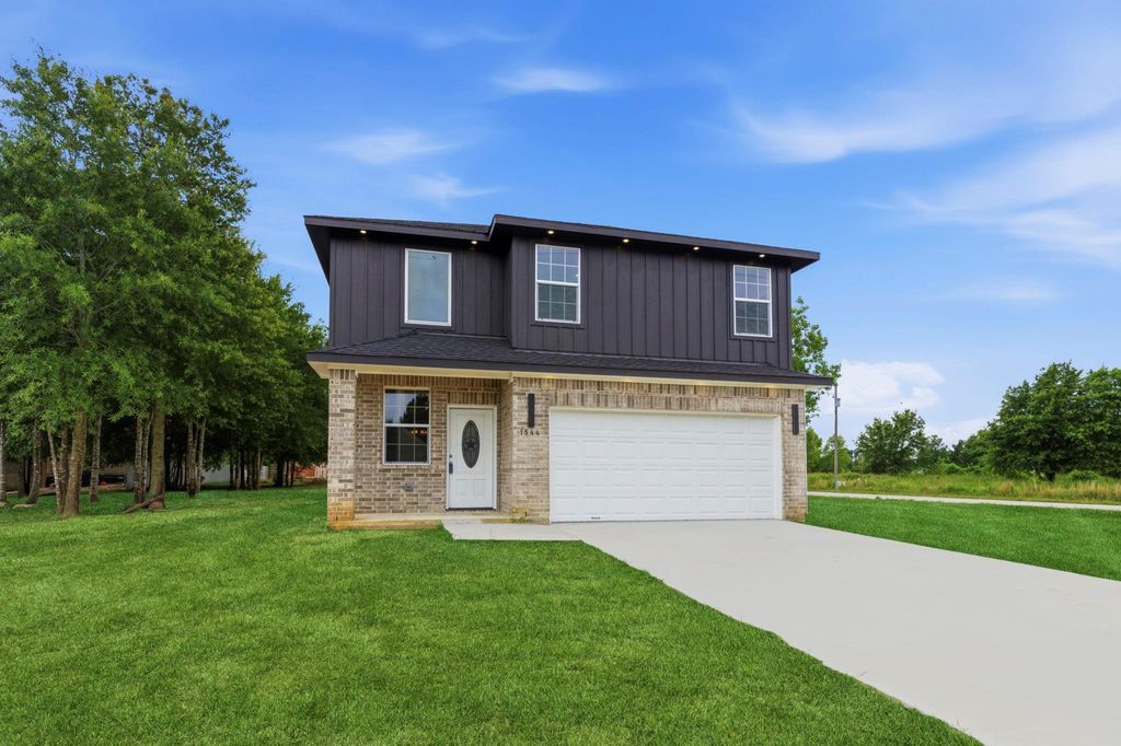 Photo of 1544 County Road 3548, Cleveland, TX 77327 (MLS # 44547871)