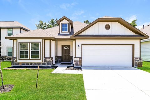 Photo of 17686 Cedar Crest Drive, Conroe, TX 77306 (MLS # 13412006)
