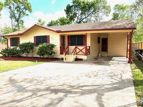Homes For Sale - 8318 & 0 Nyssa Street<br/> Harris County, Houston, TX 77078