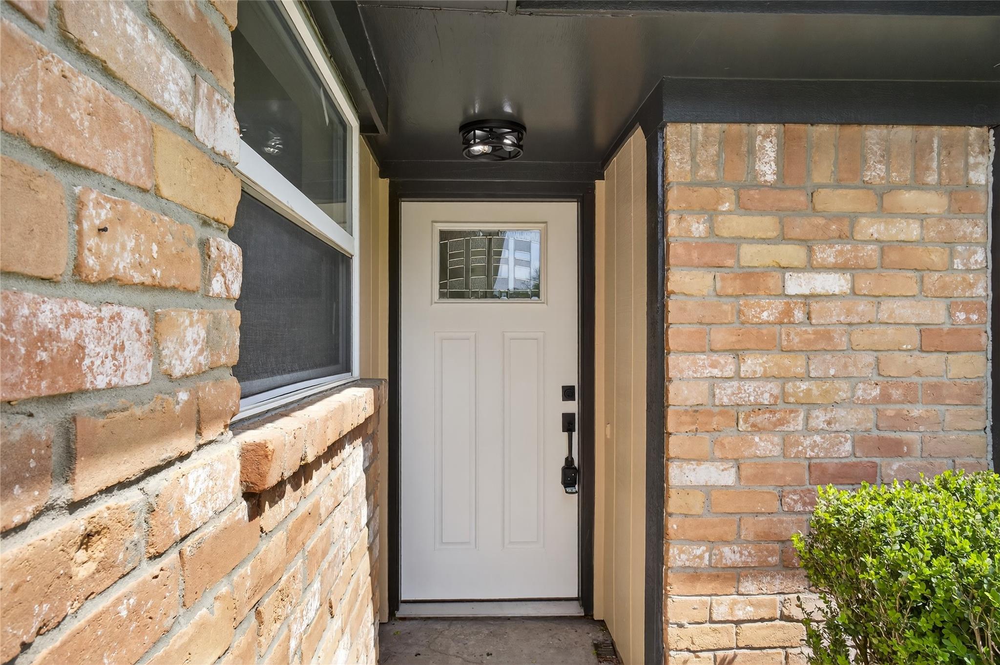 7807 Swallow Park Dr