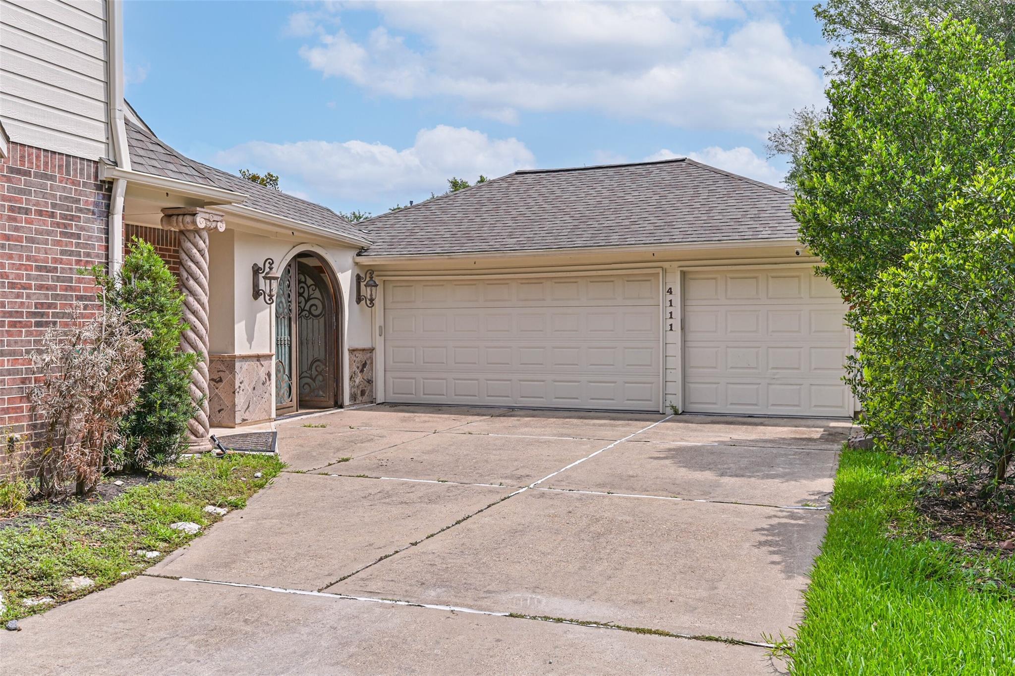 4111 Walkabout Circle