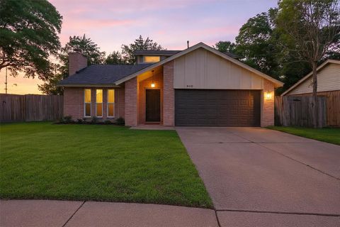 Photo of 8250 Old Trail Drive, Houston, TX 77040 (MLS # 19769554)