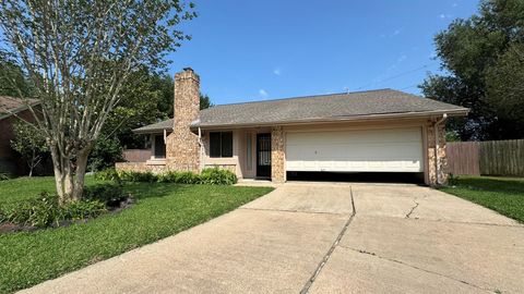 Photo of 1919 Iron Ridge Rdg, Sugar Land, TX 77478 (MLS # 21809539)