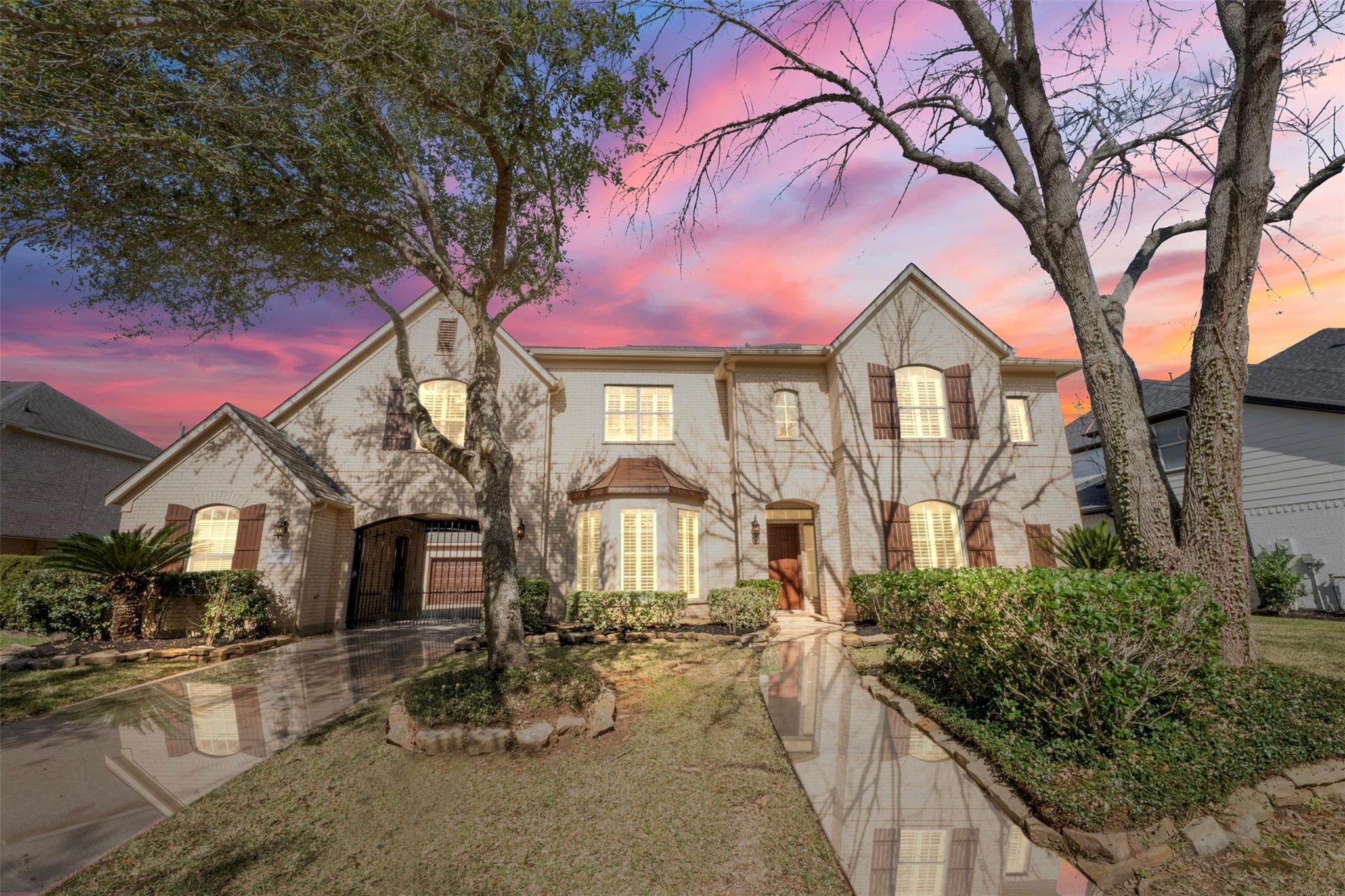 9227 Hummingbird Lane