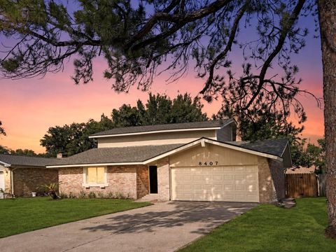 Photo of 8407 Riverside Walk Lane, Houston, TX 77064 (MLS # 40606585)