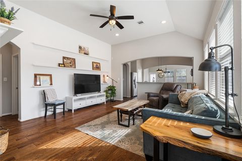 Photo of 2723 Meandering Elm Trail, Houston, TX 77045 (MLS # 26886913)