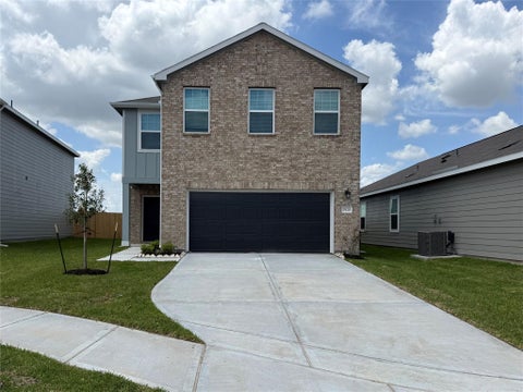 Homes For Sale - 7920 Cassie Pine Drive<br/> Houston, TX 77016