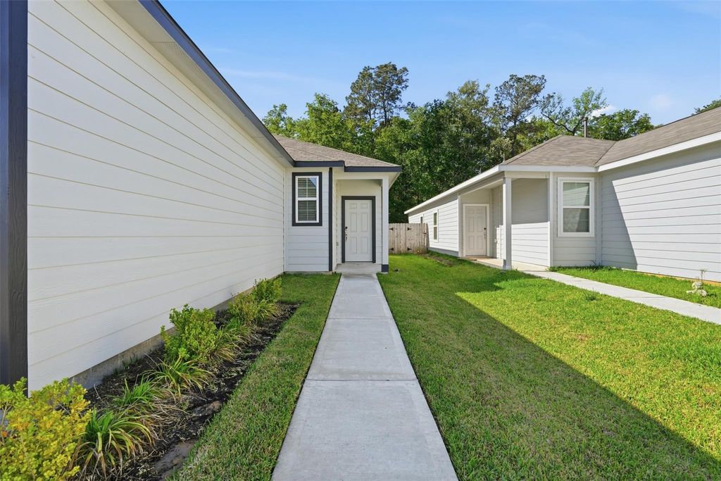 Photo of 16994 Pandora Way Way, Porter, TX 77365 (MLS # 69312510)