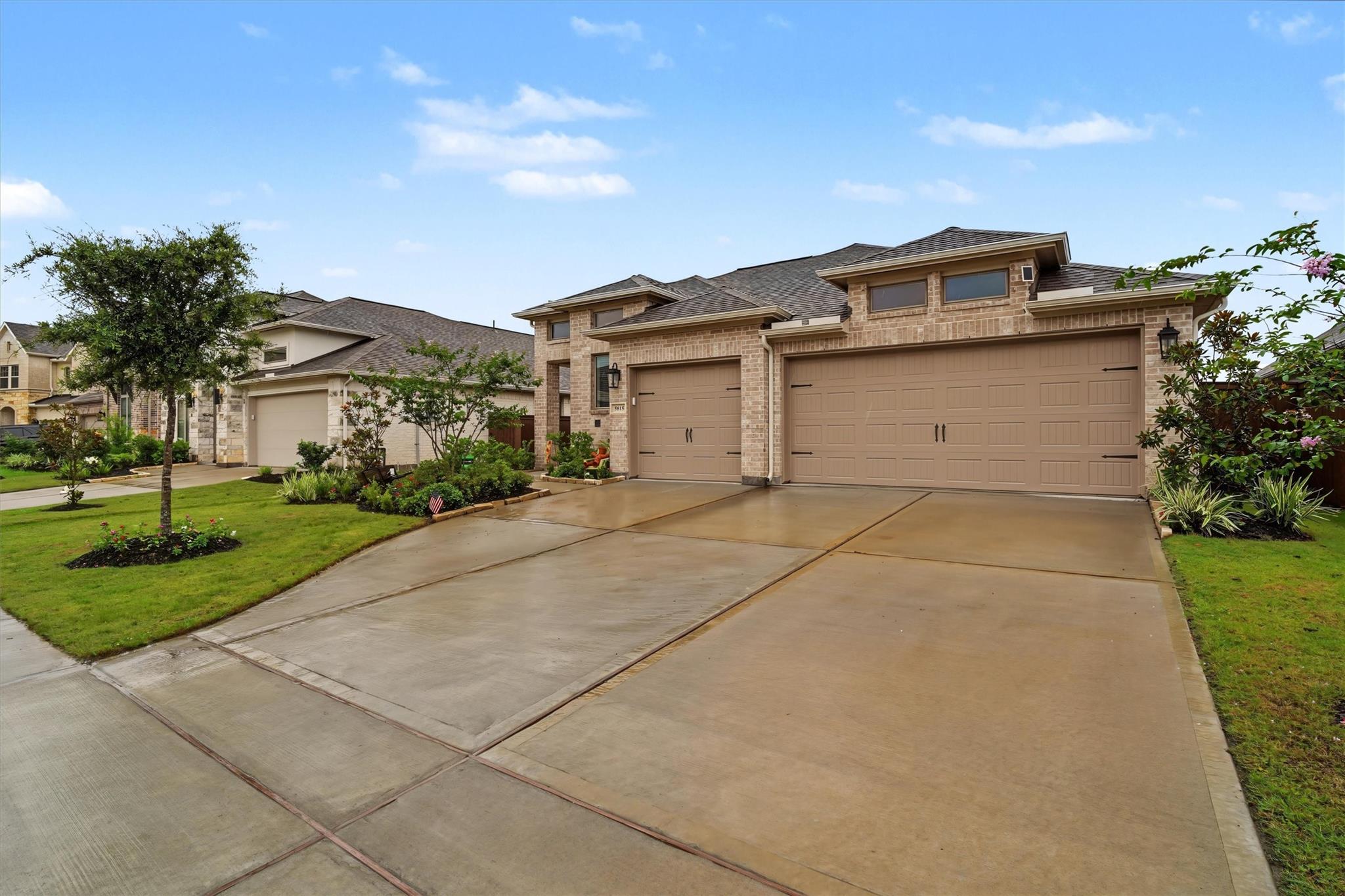 5815 Pink Coral Lane