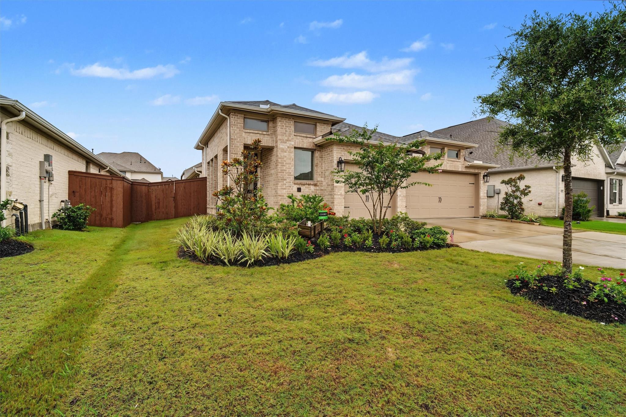 5815 Pink Coral Lane