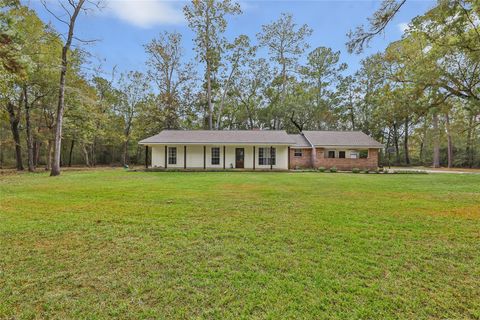 Photo of 1080 County Road 6512, Dayton, TX 77535 (MLS # 4729175)