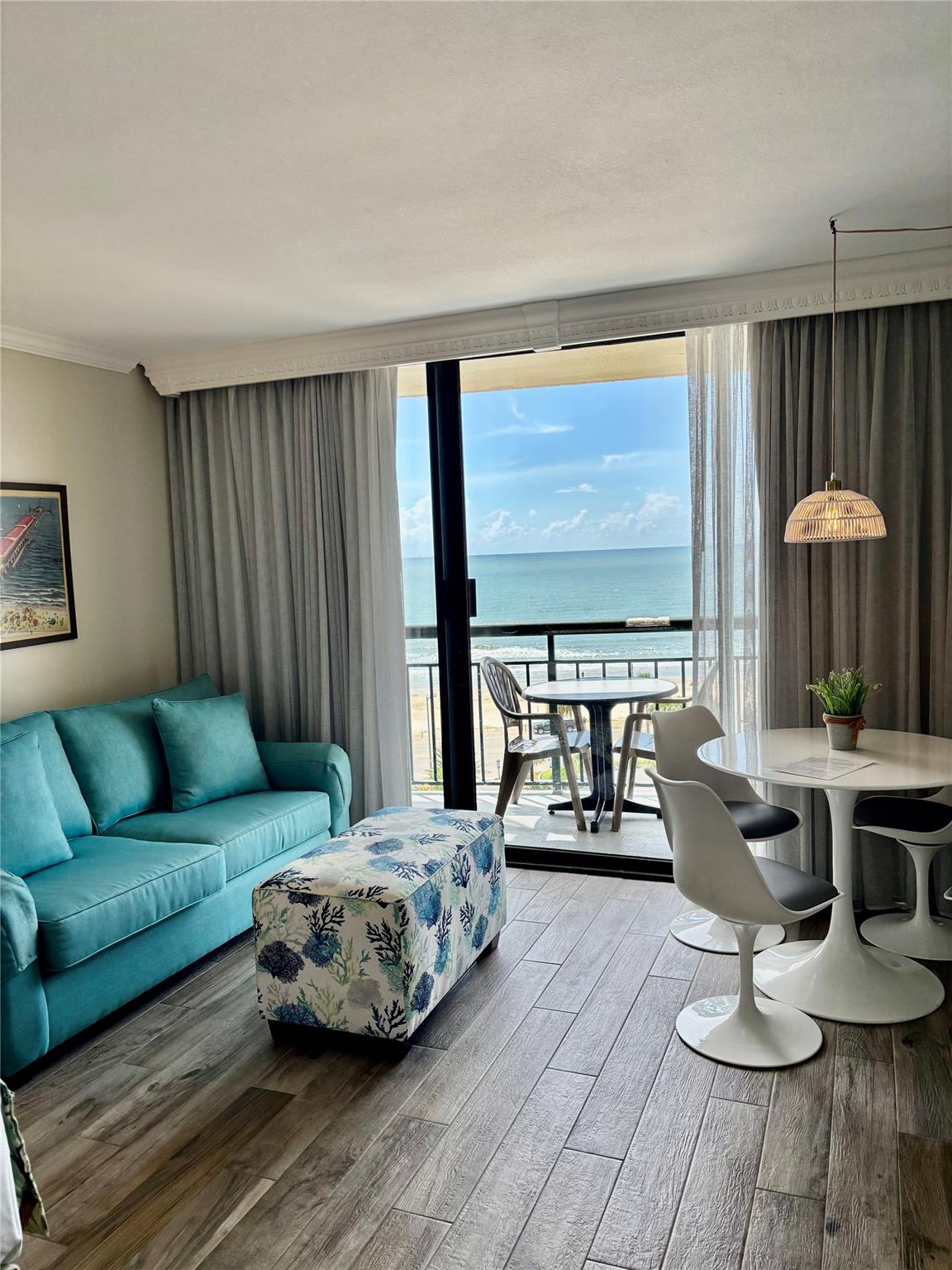 5220 Seawall Boulevard 837B