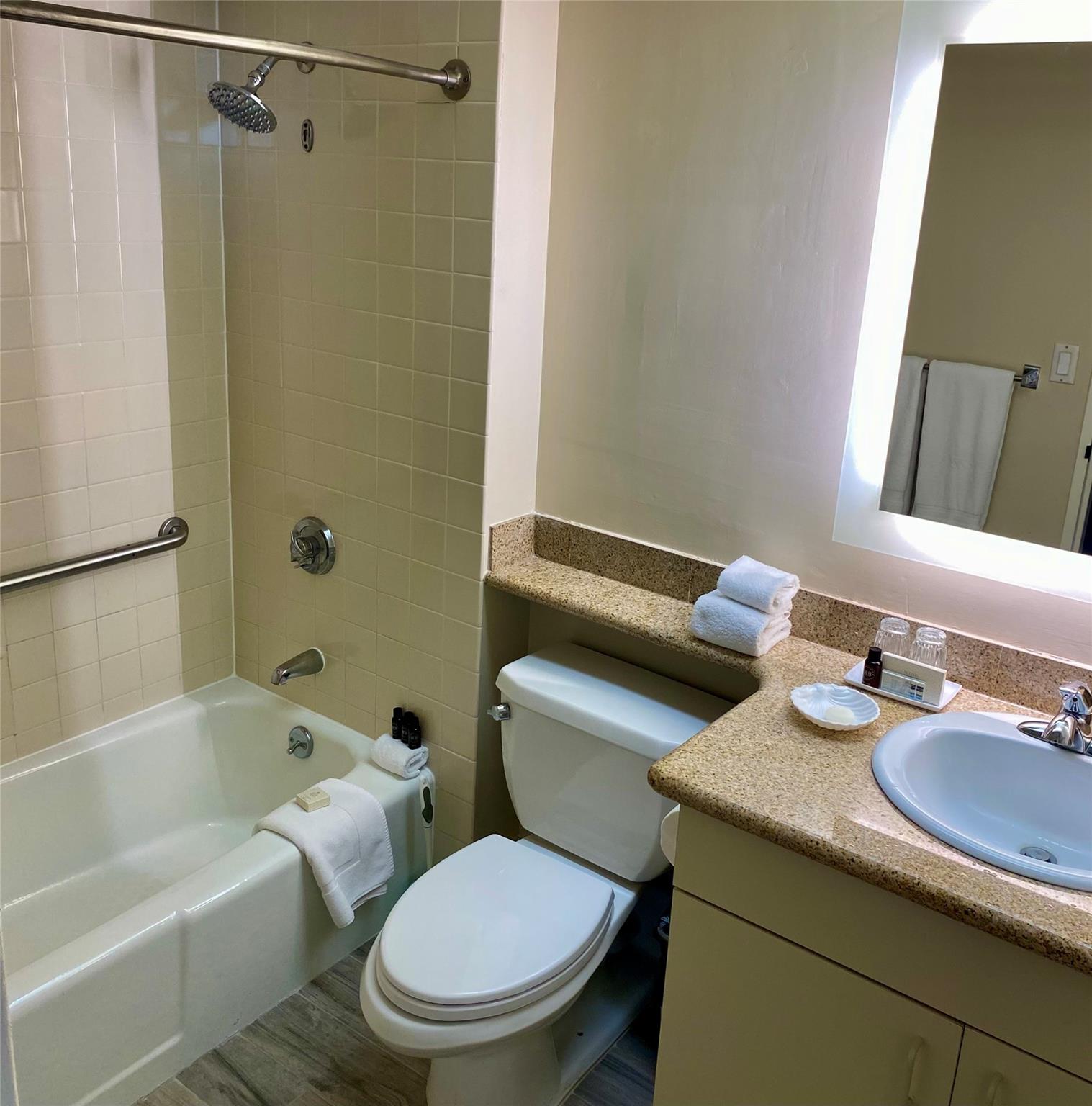 5220 Seawall Boulevard 837B