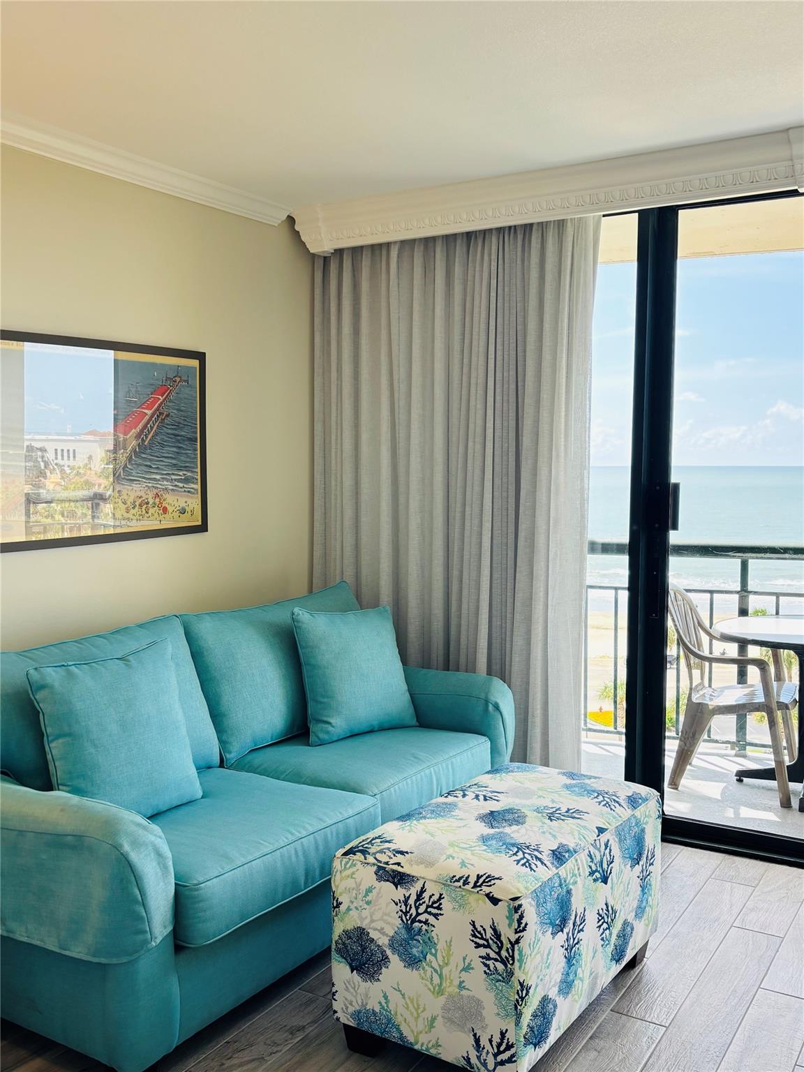 5220 Seawall Boulevard 837B