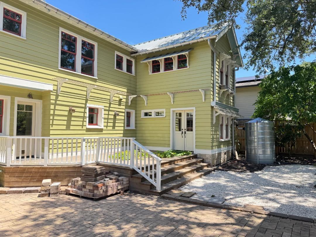 2709 Albans Road