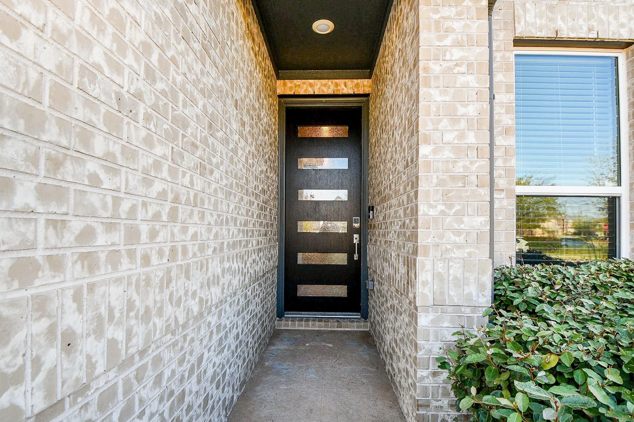 8310 Magnolia Bay Ct