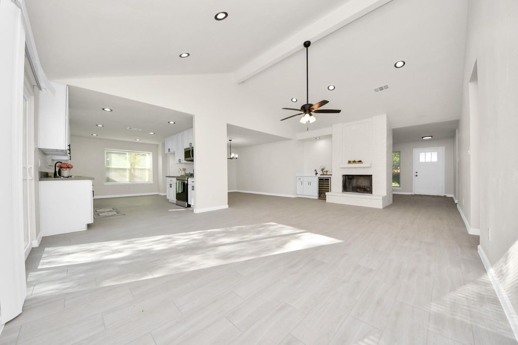 Photo of 16323 Quail Echo Drive, Missouri City, TX 77489 (MLS # 71554006)