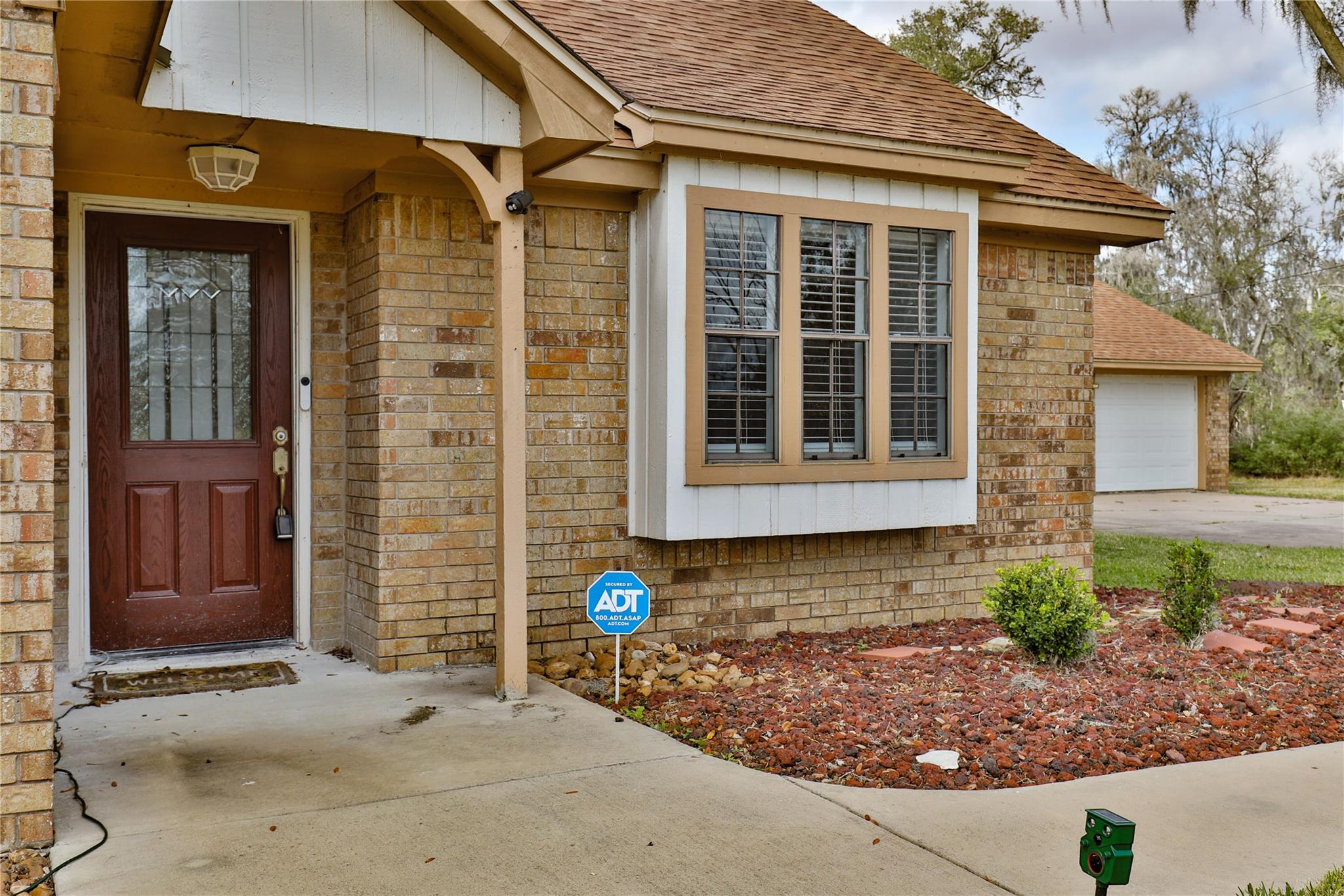 211 Bayou Road