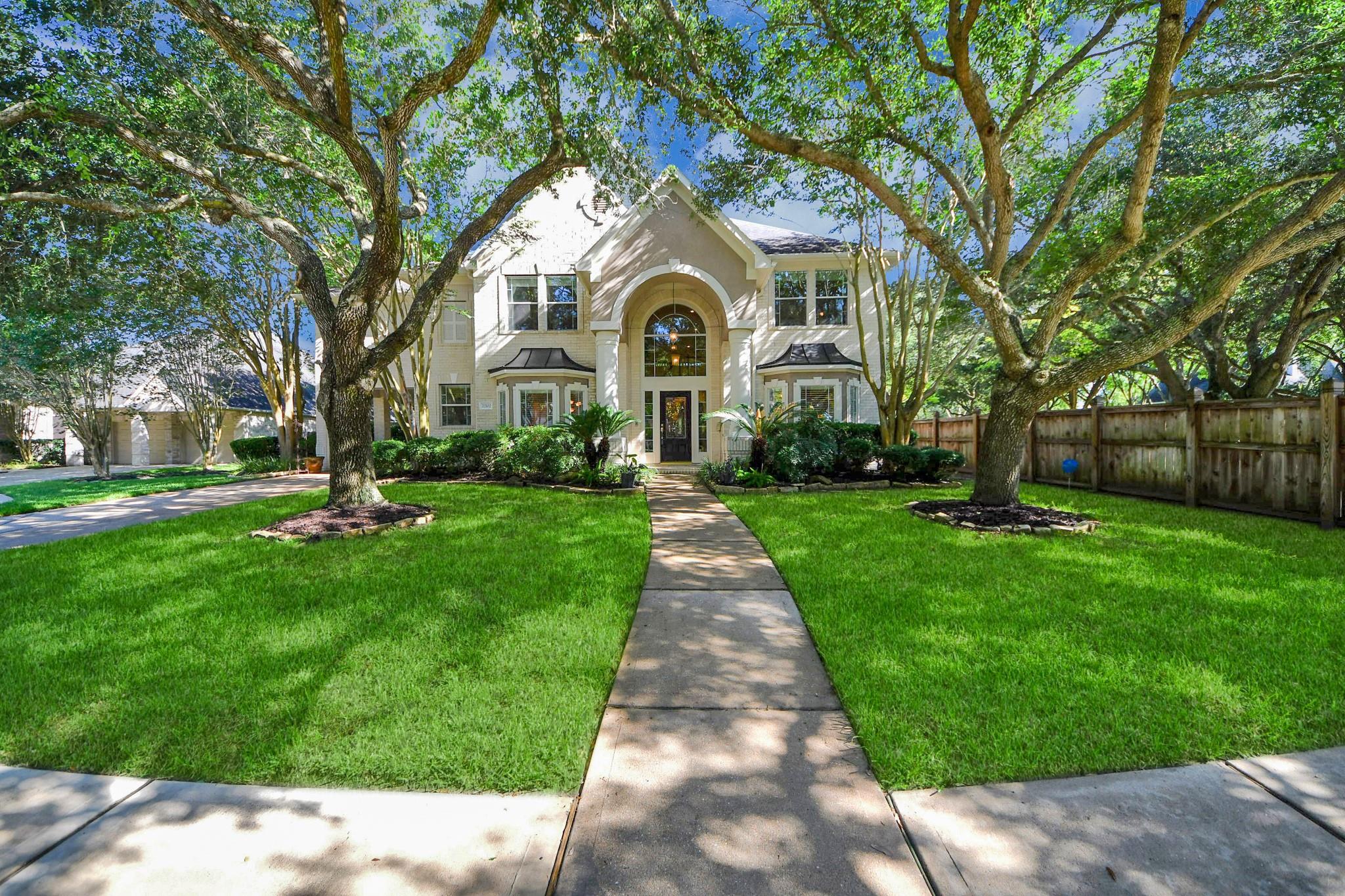 22102 Laurel Terrace Court