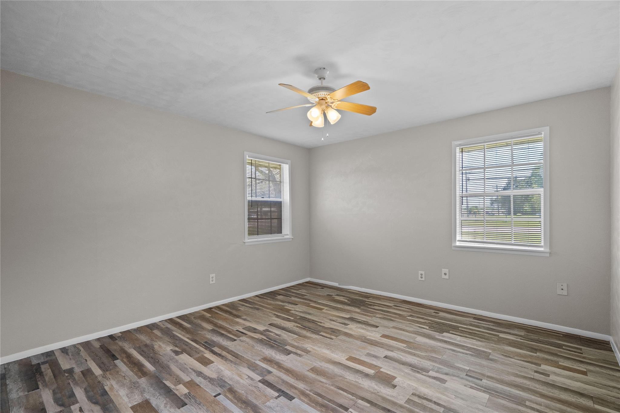2729 Main Street 8