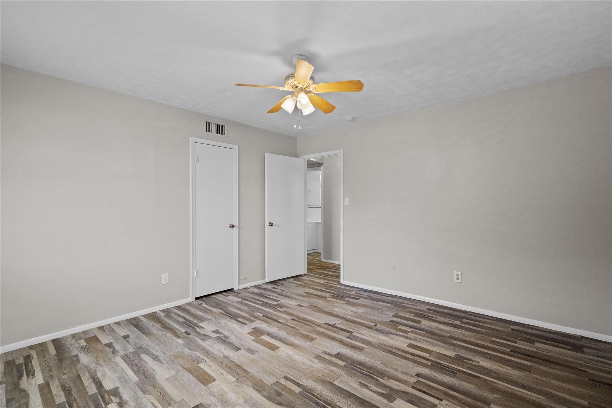 2729 Main Street 8