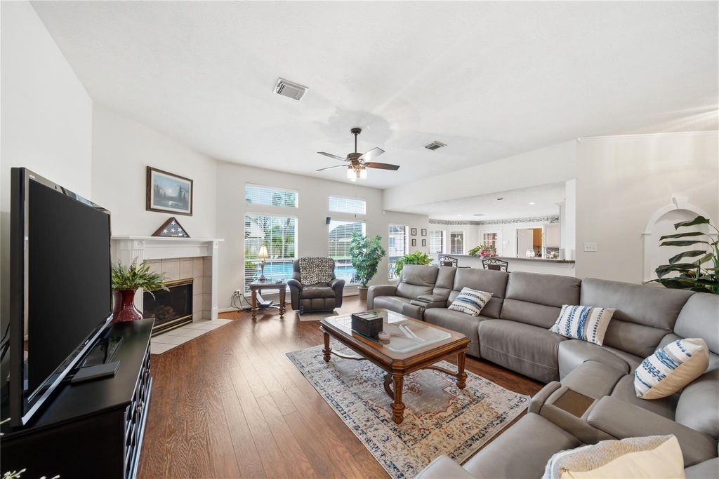 Photo of 2303 Dogwood Street, League City, TX 77573 (MLS # 11979546)