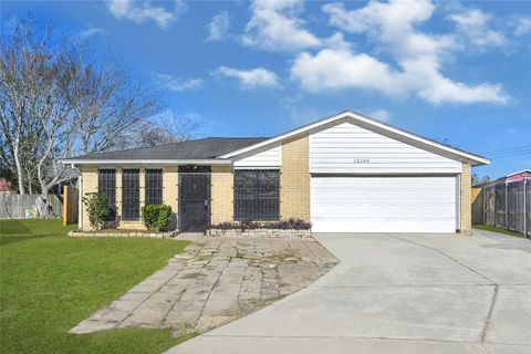 12106 Panay Drive Houston TX 77048