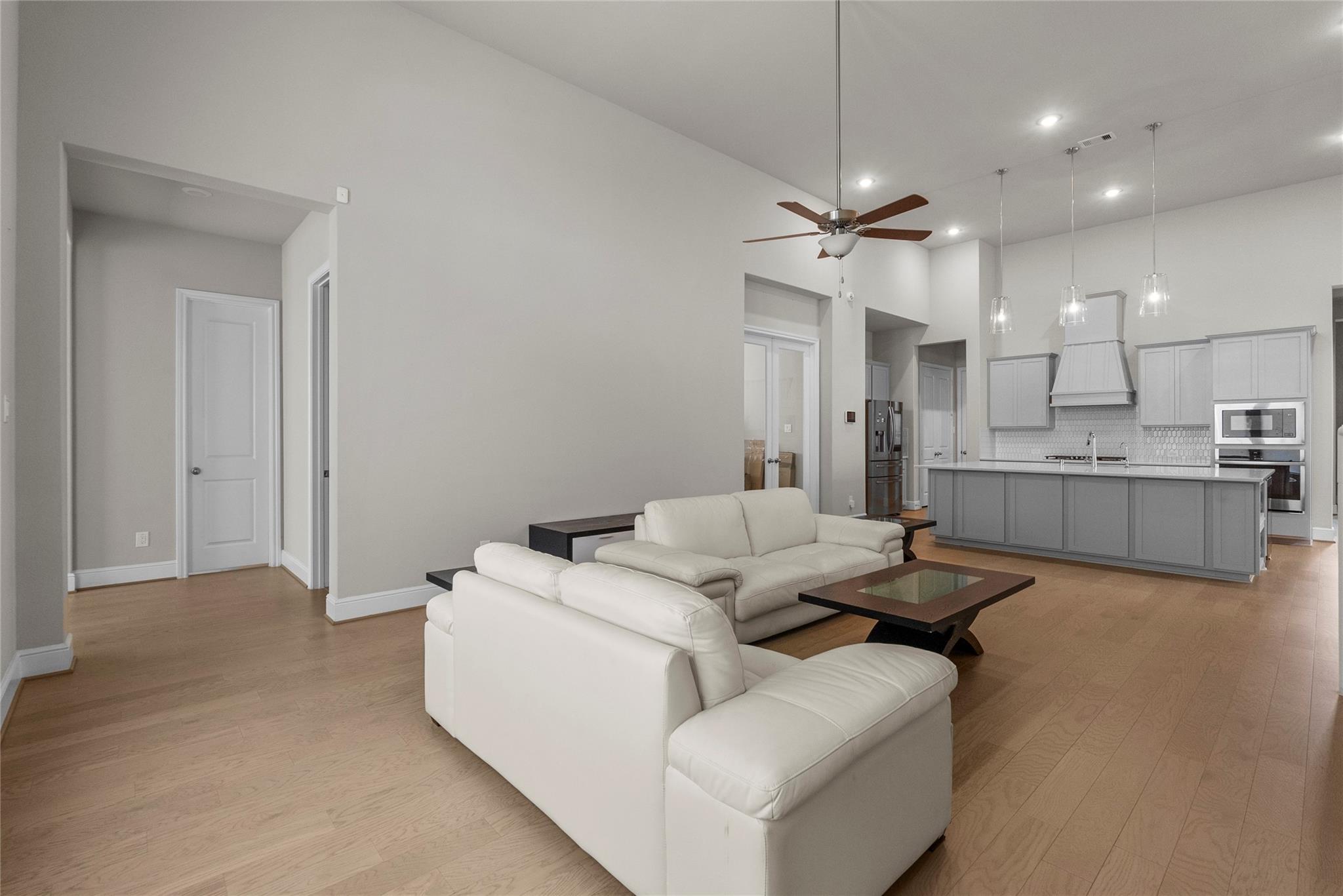 2723 Lakeside Shore Drive