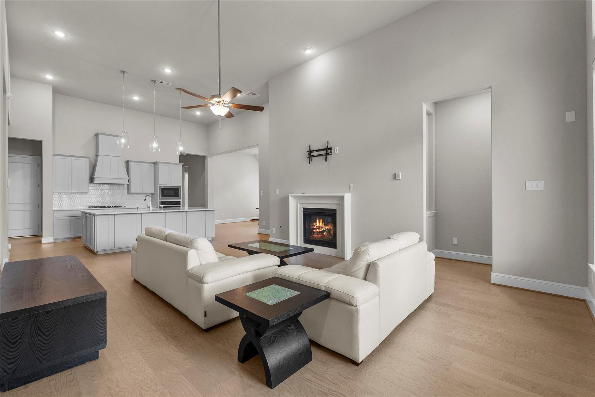 2723 Lakeside Shore Drive