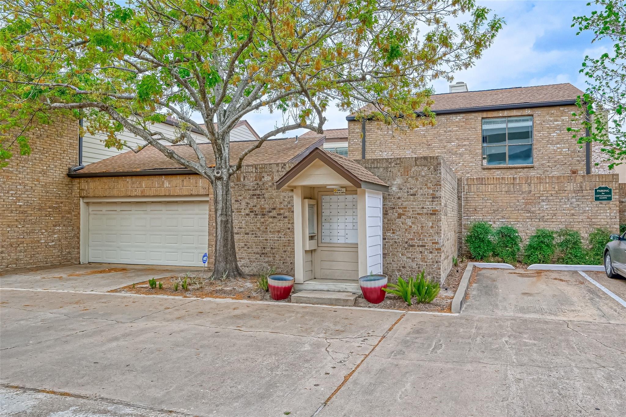 2555 Bering Drive 26