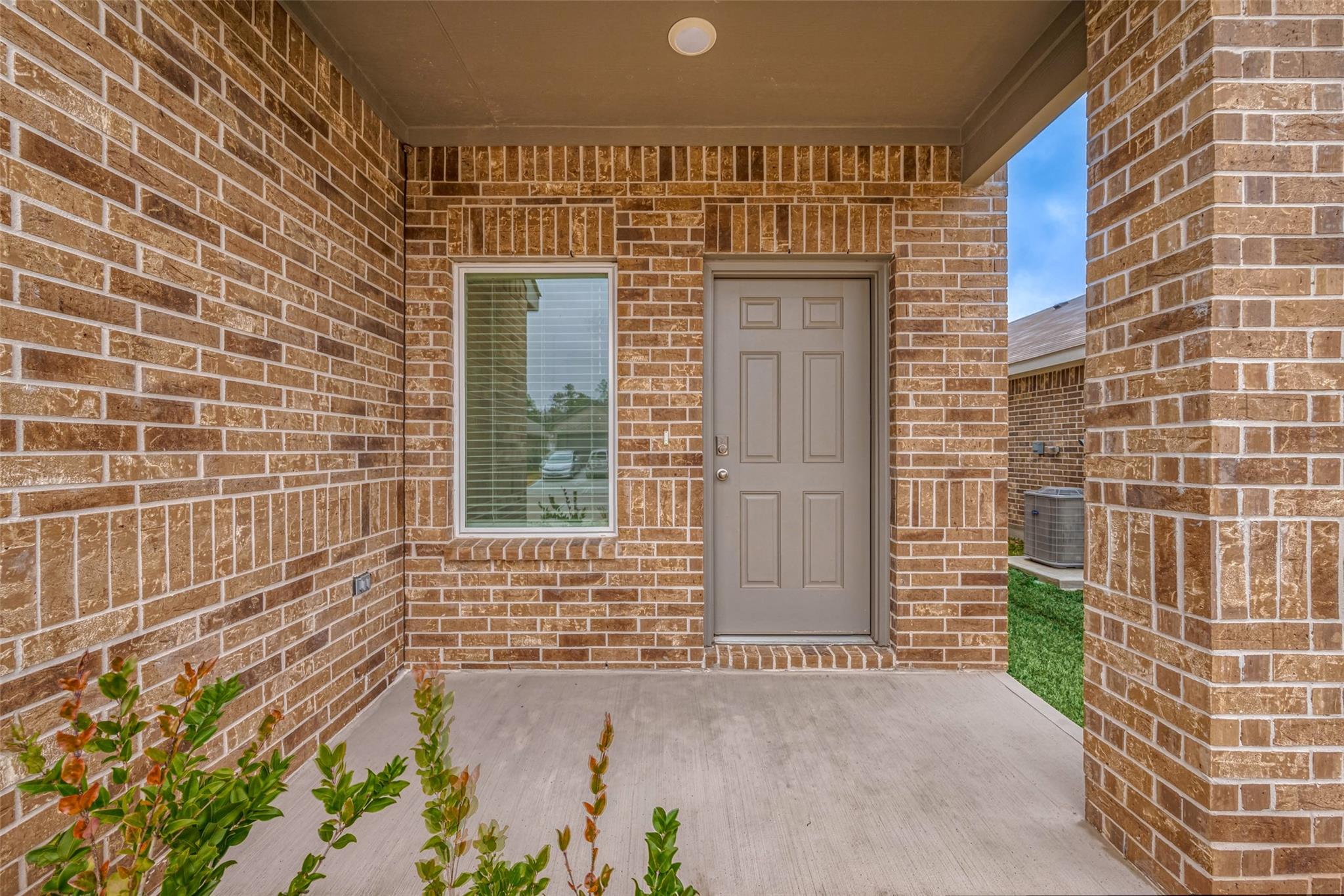 5619 Vintage Oakmont Drive