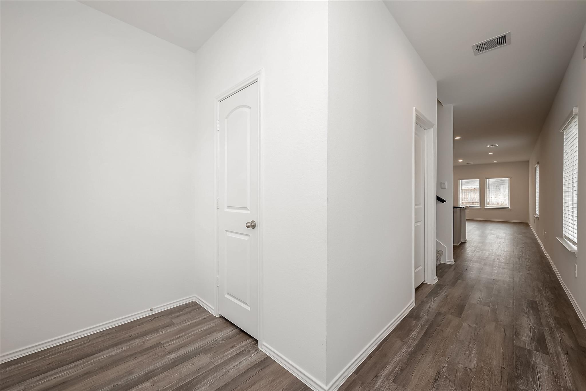 5619 Vintage Oakmont Drive