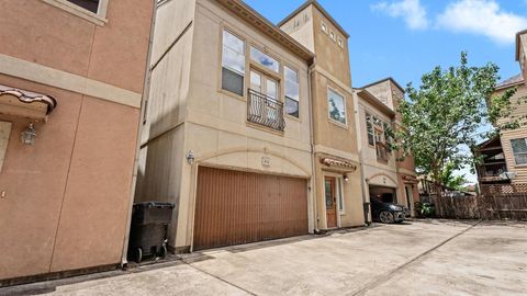 Photo of 4314 E Eli Street, Houston, TX 77007 (MLS # 37386606)