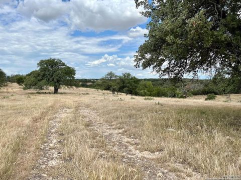 Photo of 125 Loma Vista Ranch, Kerrville, TX 78028 (MLS # 77437035)