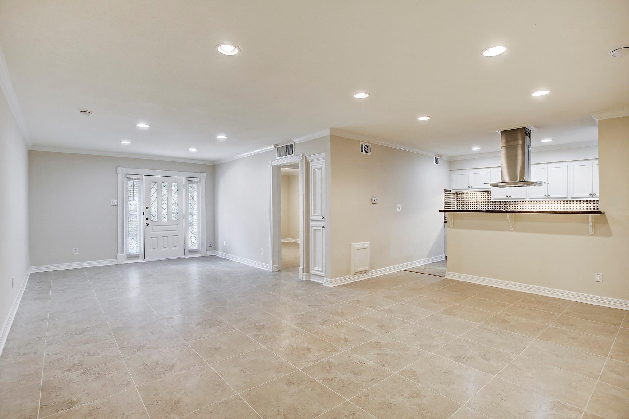 3131 Cummins Street 63
