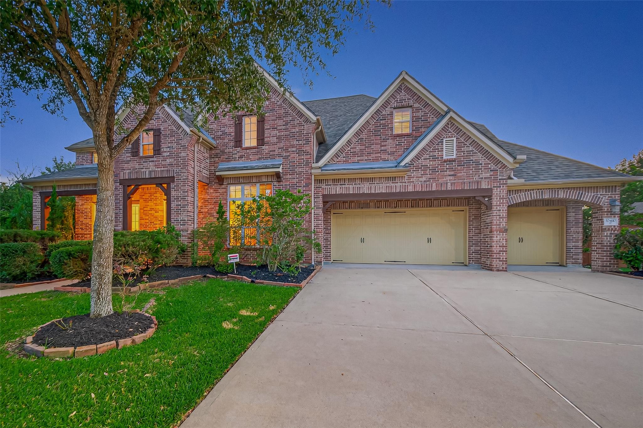 10410 Viscount Landing