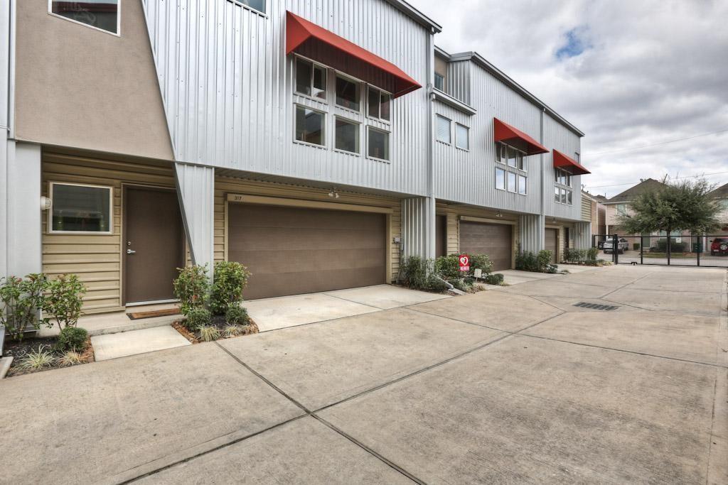 Houston, Texas 77020, United States, 2 Bedrooms Bedrooms, ,2 BathroomsBathrooms,Residential,Active,222909