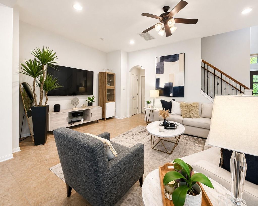 Photo of 5 Cheswood Manor Drive, The Woodlands, TX 77382 (MLS # 86717812)