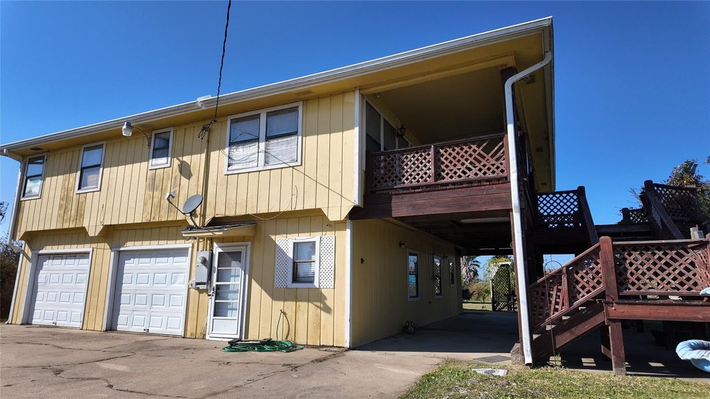 Photo of 1126 W Canal Drive, Crystal Beach, TX 77650 (MLS # 68966728)