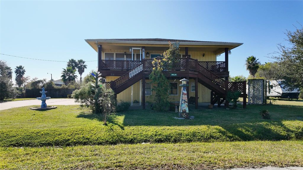 Photo of 1126 W Canal Drive, Crystal Beach, TX 77650 (MLS # 68966728)