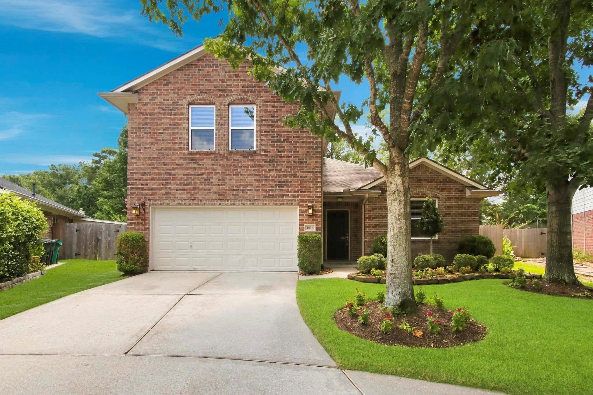2534 Hidden Park Lane