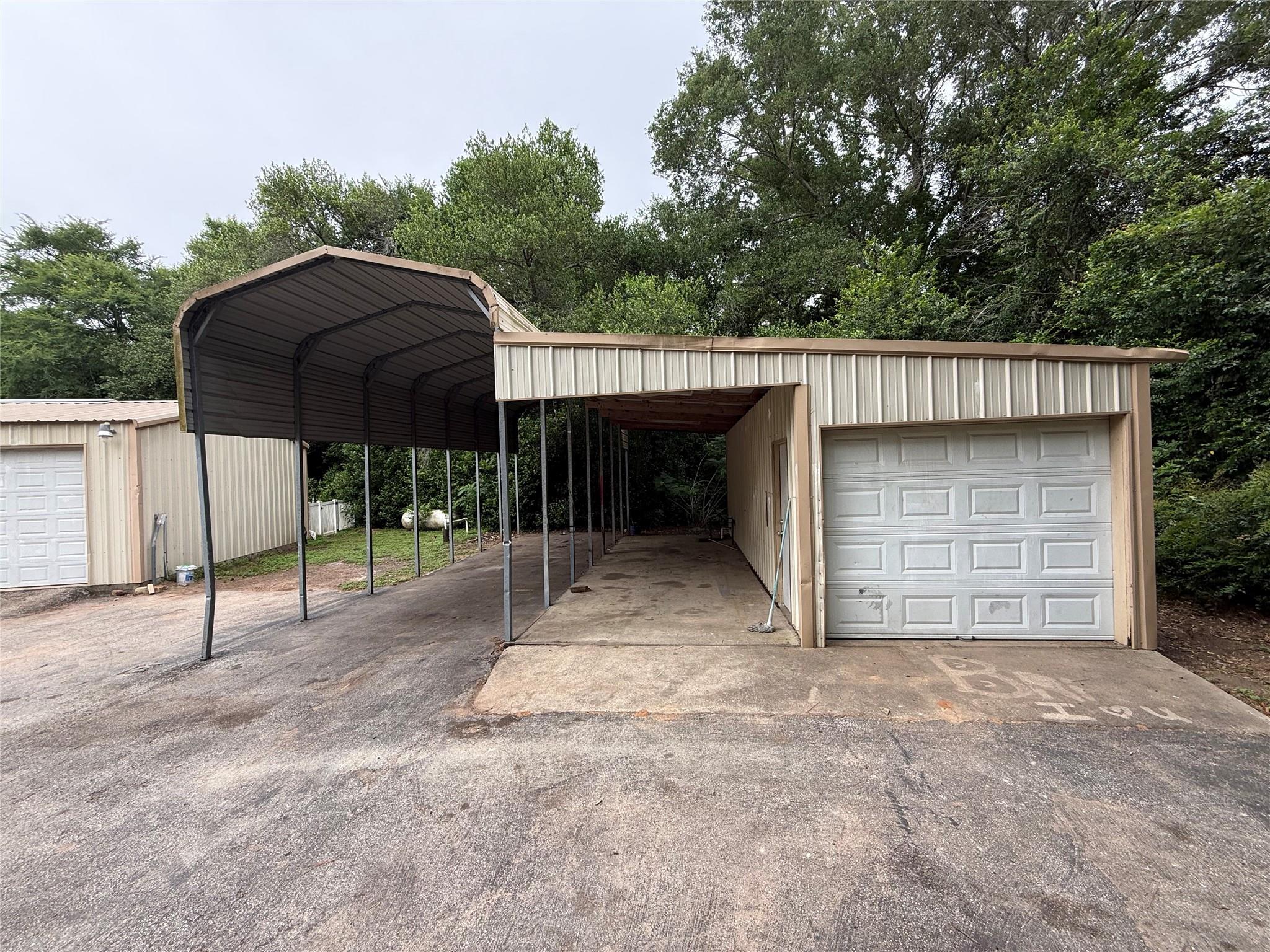 14275 Five Guinea Lane
