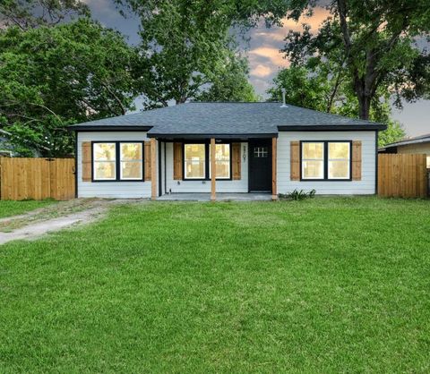Photo of 2707 Mcnay Drive, Pasadena, TX 77506 (MLS # 5149513)