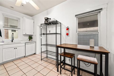 Tiny photo for 606 W Drew Street, Houston, TX 77006 (MLS # 78744614)