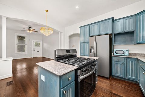 Tiny photo for 606 W Drew Street, Houston, TX 77006 (MLS # 78744614)