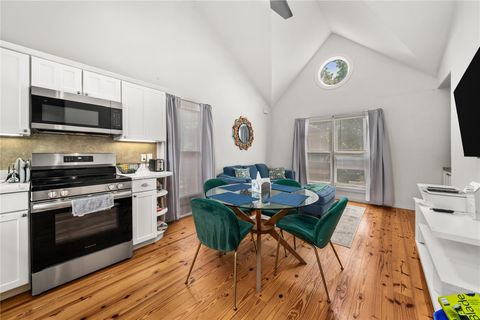 Tiny photo for 606 W Drew Street, Houston, TX 77006 (MLS # 78744614)