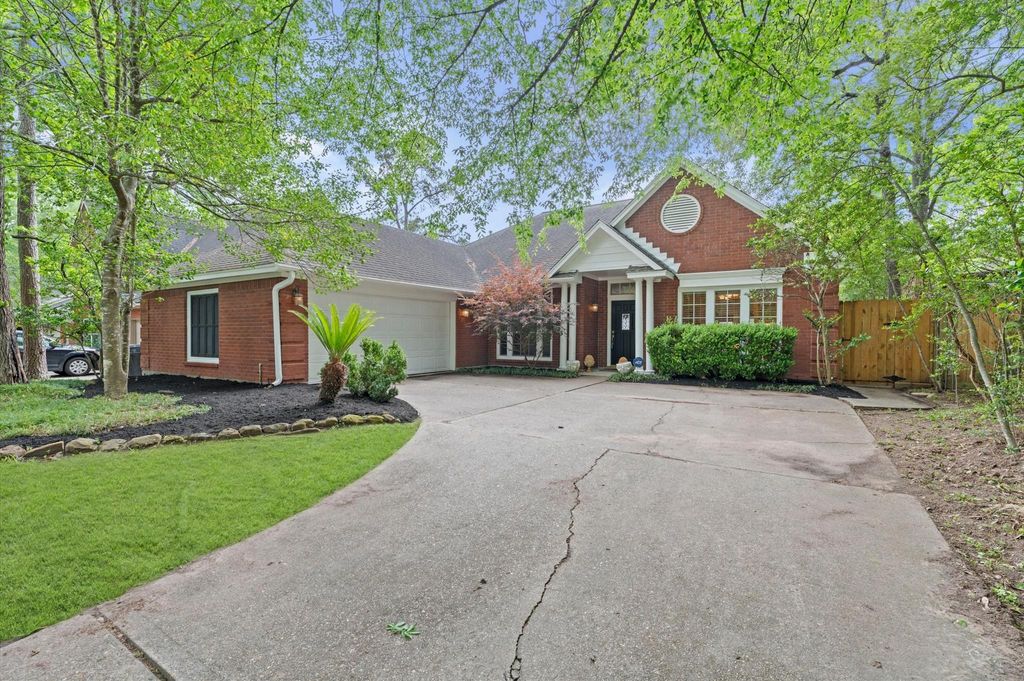 Photo of 5411 Glade Estates Drive, Houston, TX 77339 (MLS # 20649262)